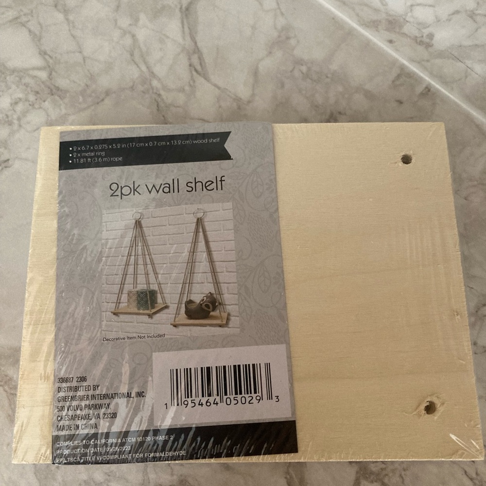 wood shelf - Picture 5 of 7